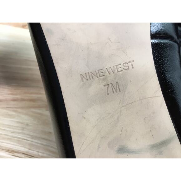 Nine West A Dream Women 7 Black Faux Leather Slip-On Pointed Toe Classic Loafers - Picture 6 of 6